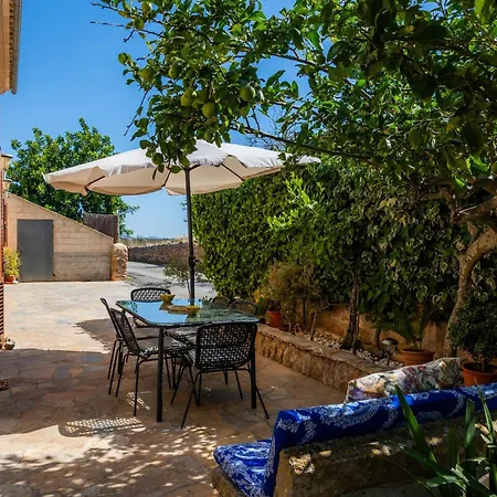Hostalet Villa Llombarts