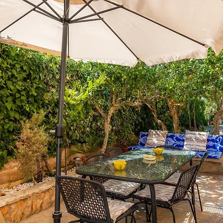 Hostalet Villa Llombarts